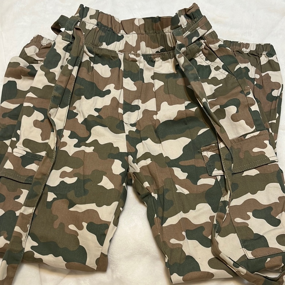 camo cargo pants